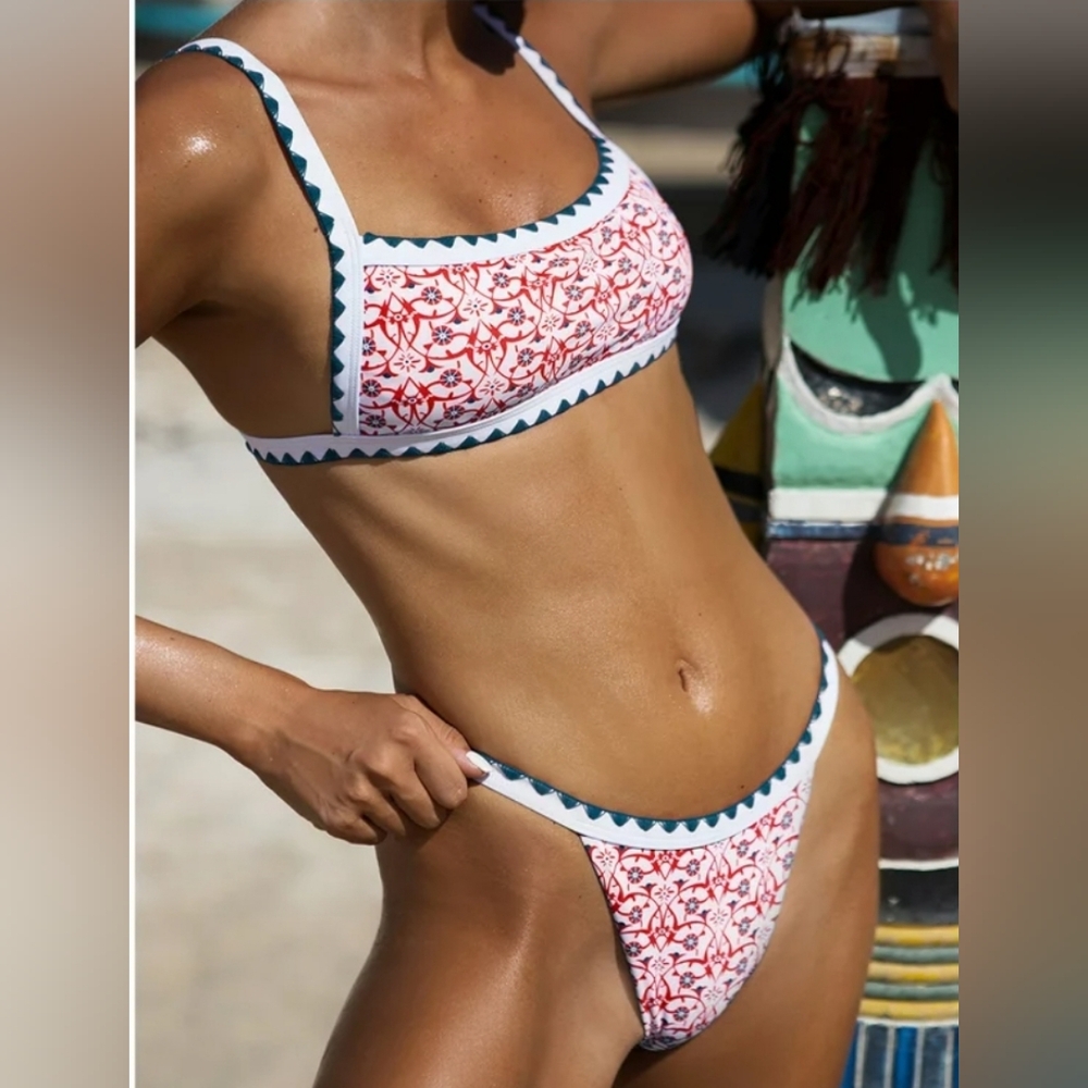 Bikinx 2 PC. Floral Bandeau High Cut Thong Bathing Suit NWT Sz. S